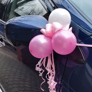 Balonu dekors- piestiprināms pie auto spoguļiem,rokturiem,restes.3.50euro.